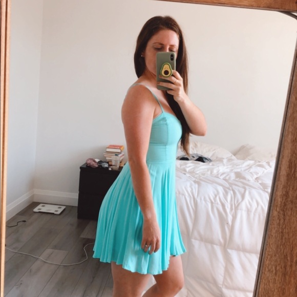 Mint talula Lipinski dress from Aritzia - Picture 9 of 10